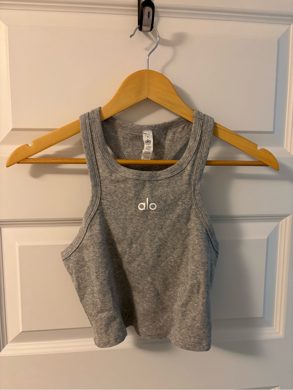 ALO Yoga Gray Ribbed Crop Tank